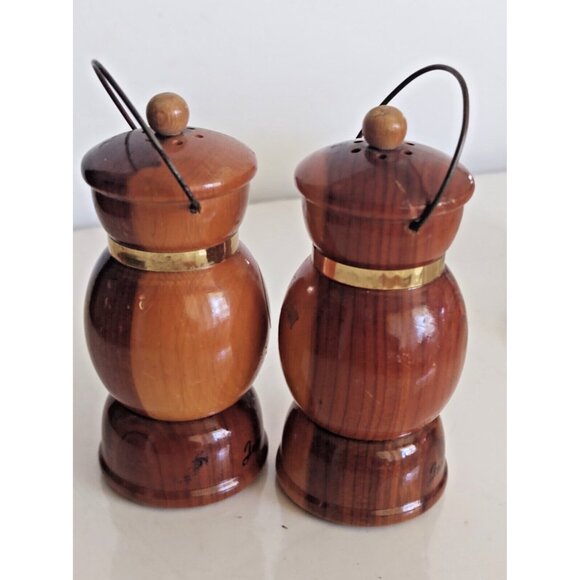 Vintage souvenir wooden Salt and Pepper shakers Jamestown, Virgina - Picture 7 of 12